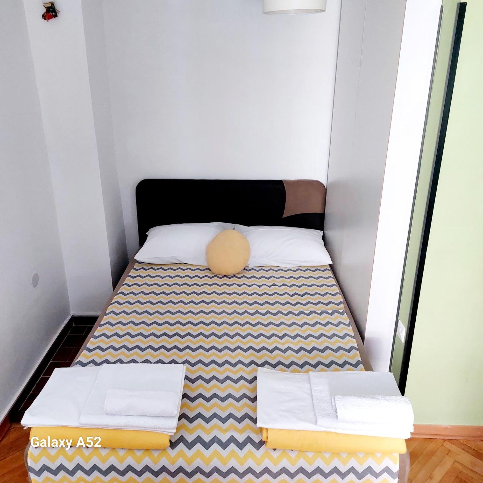 Apartman Pavle 普卢日内 外观 照片